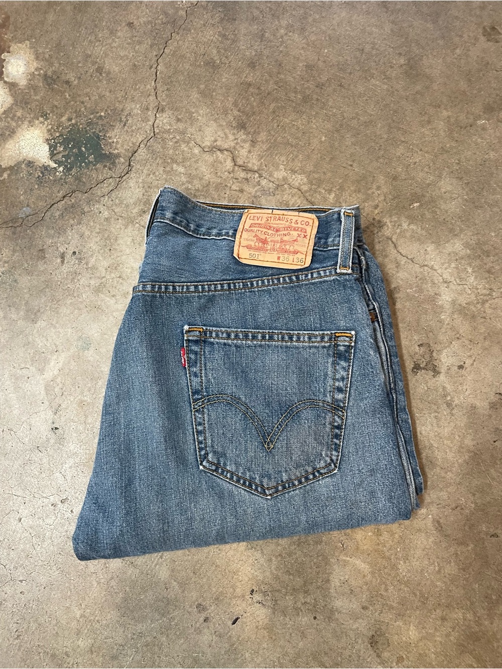 Y2K Levi's 501 Straight Fit Jeans